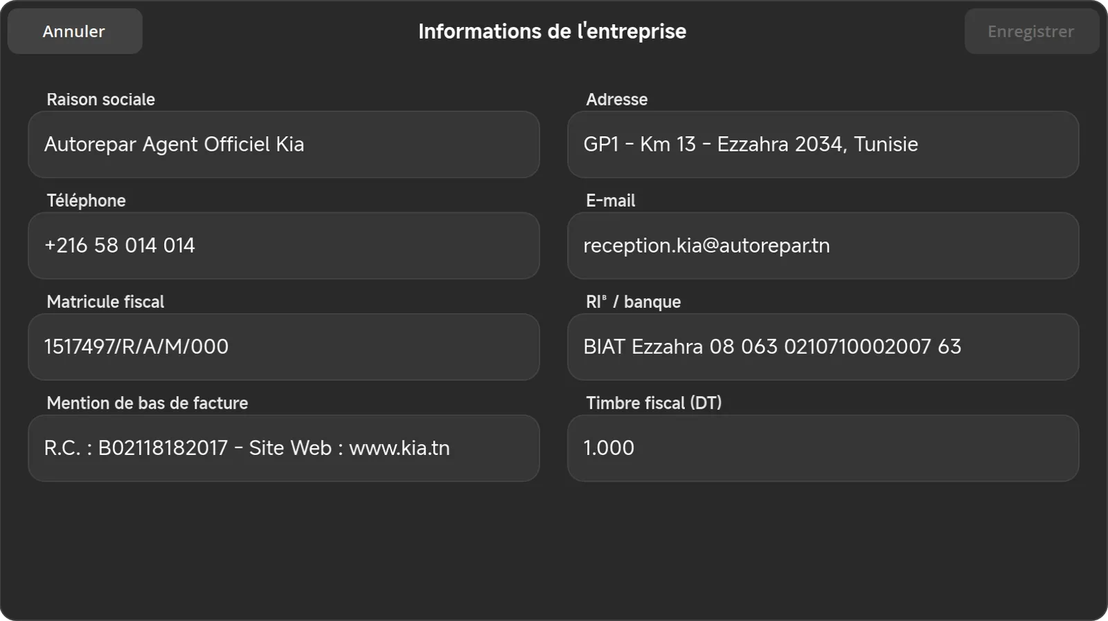 La fenêtre Informations de l'entreprise : raison sociale, adresse, téléphone, e-mail, matricule fiscal, RIB, mention de bas de facture et timbre fiscal.